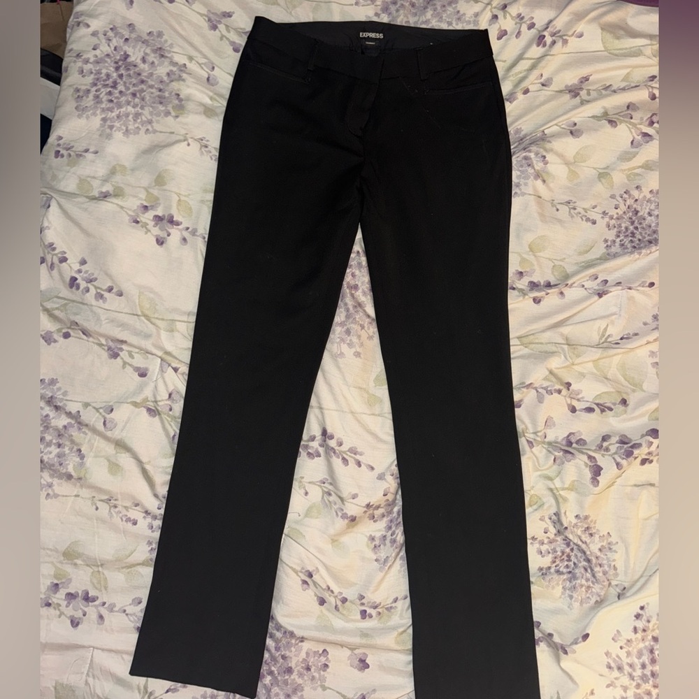 Express Women's Classic Black Straight Leg Pants size 6